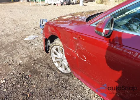 2019 Audi A4 45 Premium из США, поврежденный, VIN WAUDNAF41KA111489